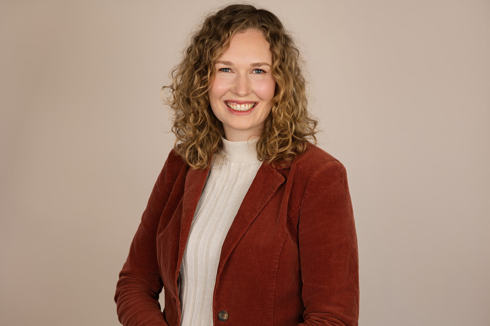 Portret van Loes van Genderen